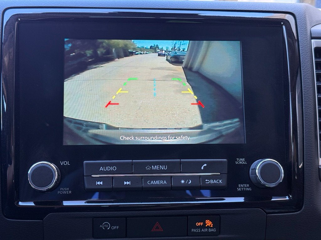 2024 Nissan Frontier SV