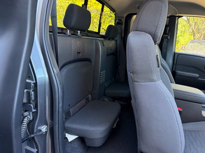 2024 Nissan Frontier SV