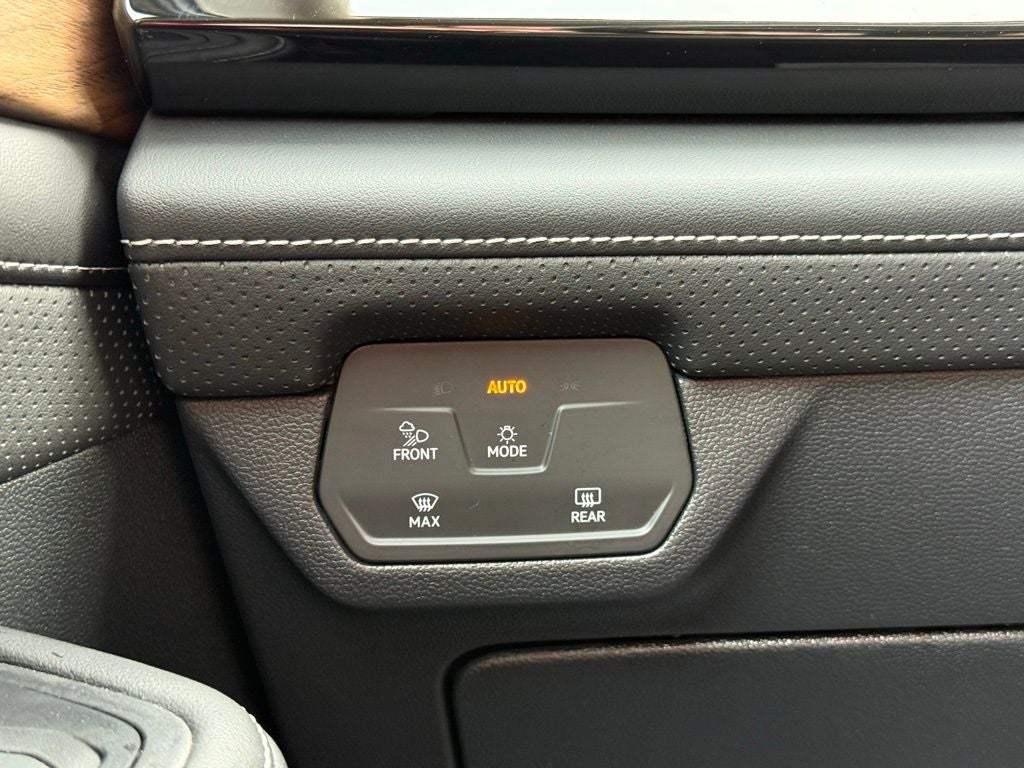 2025 Volkswagen Atlas 2.0T SE w/Technology ONE OWNER CAR FAX