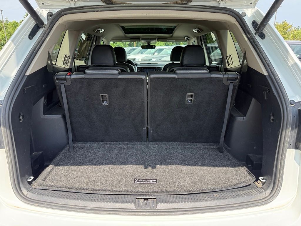 2022 Volkswagen Atlas 3.6L V6 SE w/Technology