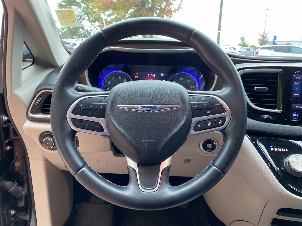 2018 Chrysler Pacifica Touring L - CLEAN CARFAX