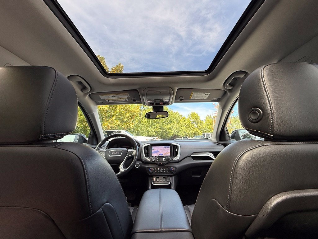 2020 GMC Terrain SLT - AWD / PANORAMIC SUNROOF / CLEAN CARFAX