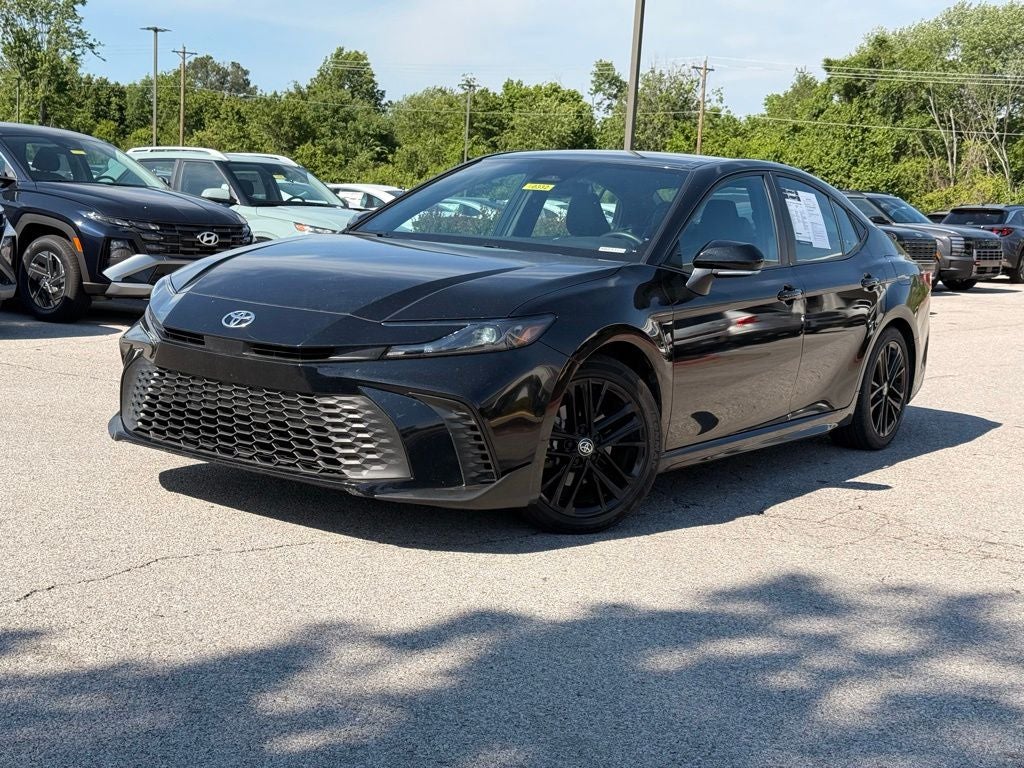 2025 Toyota Camry SE 1 OWNER CARFAX