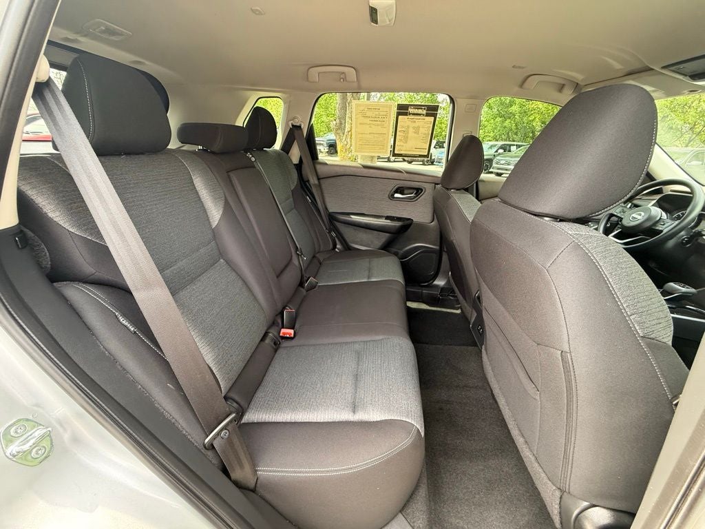 2023 Nissan Rogue SV HEATED MIRRORS