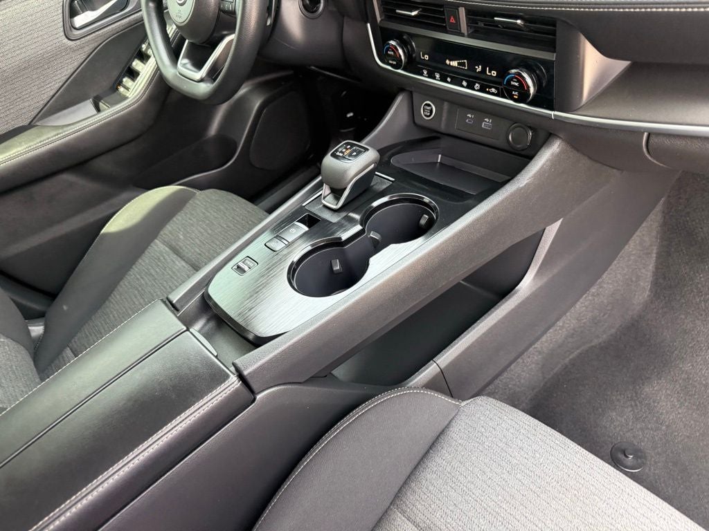 2023 Nissan Rogue SV HEATED MIRRORS