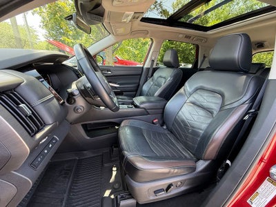 2023 Nissan Pathfinder Platinum