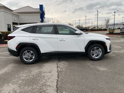 2026 Hyundai TUCSON SE