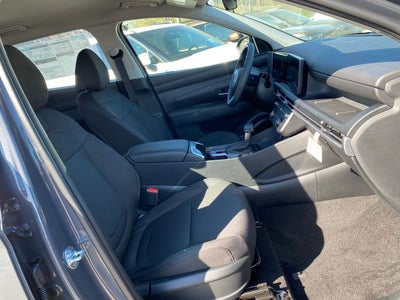 2026 Hyundai TUCSON SE FWD
