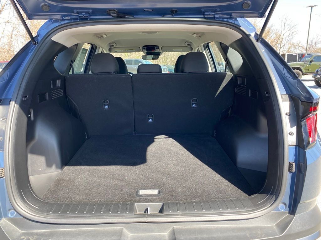 2025 Hyundai TUCSON SE