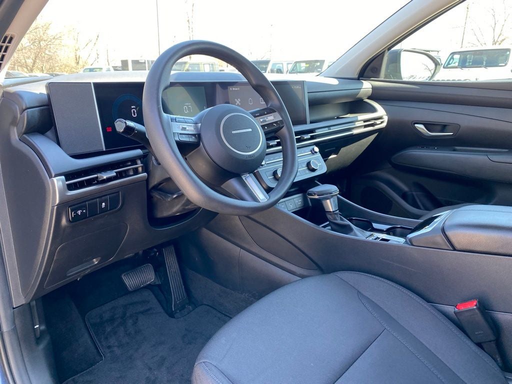 2025 Hyundai TUCSON SE