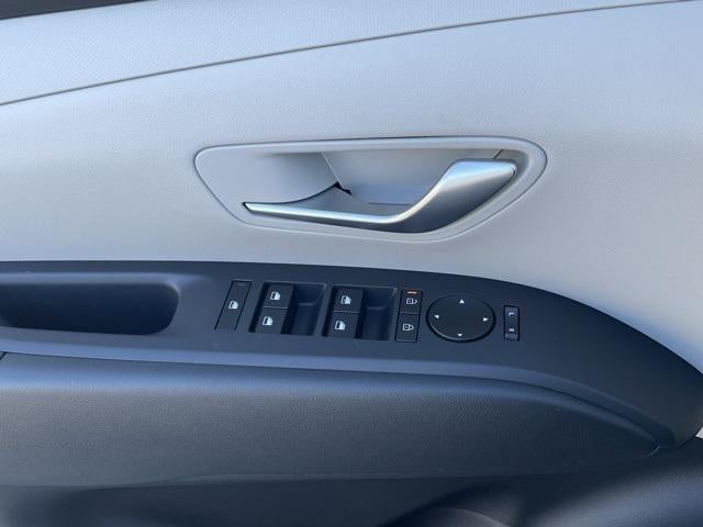 2025 Hyundai TUCSON SE AWD