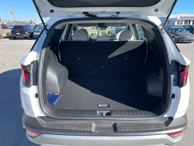 2025 Hyundai TUCSON SE AWD