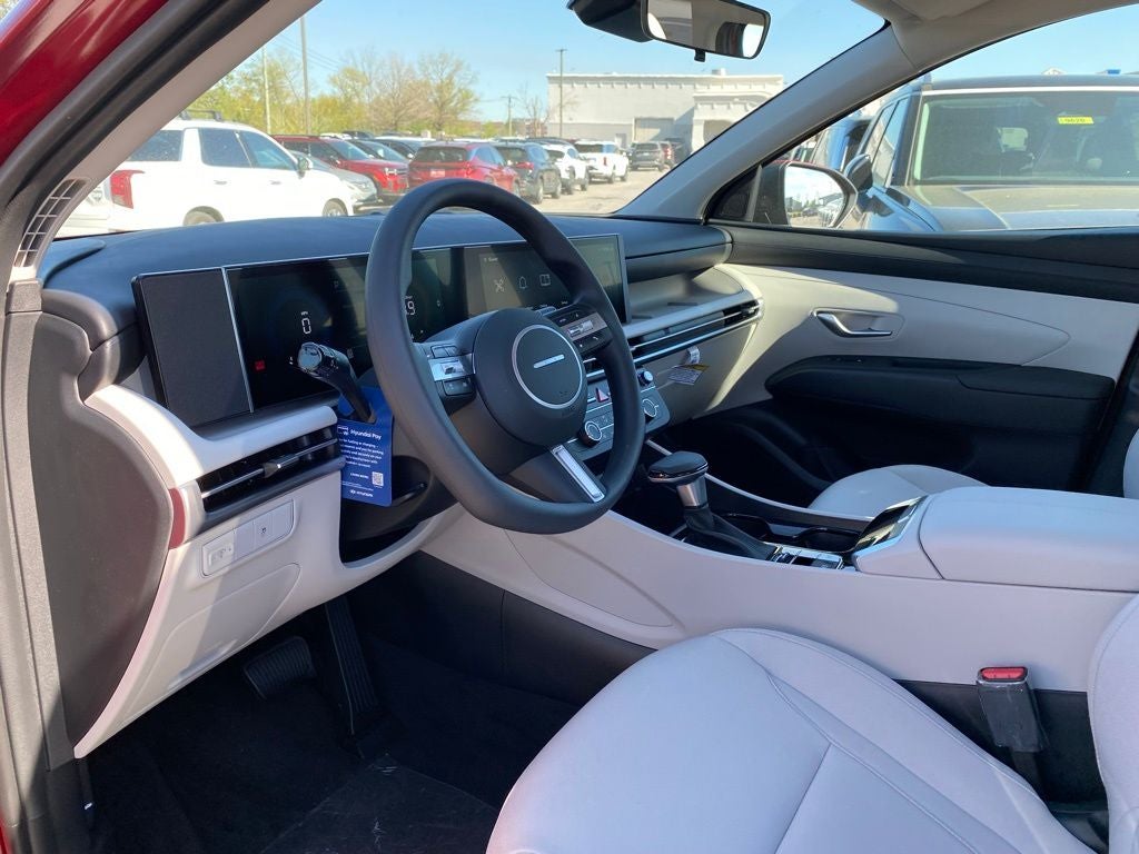 2026 Hyundai TUCSON SE