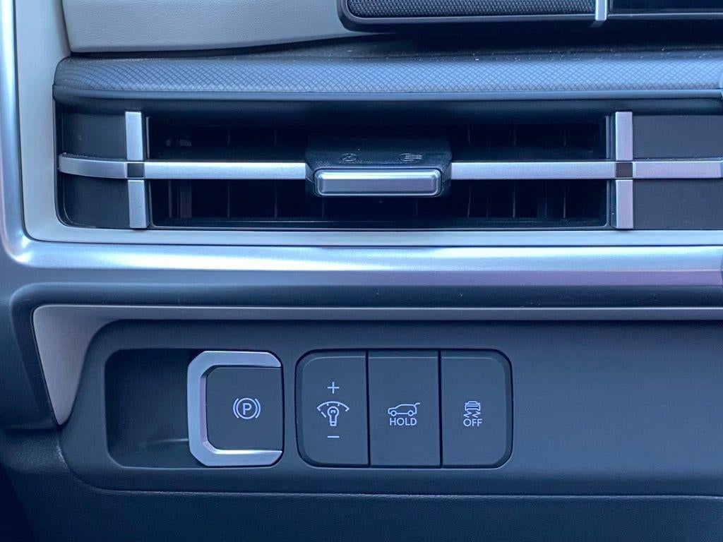 2025 Hyundai SANTA FE HYBRID SEL