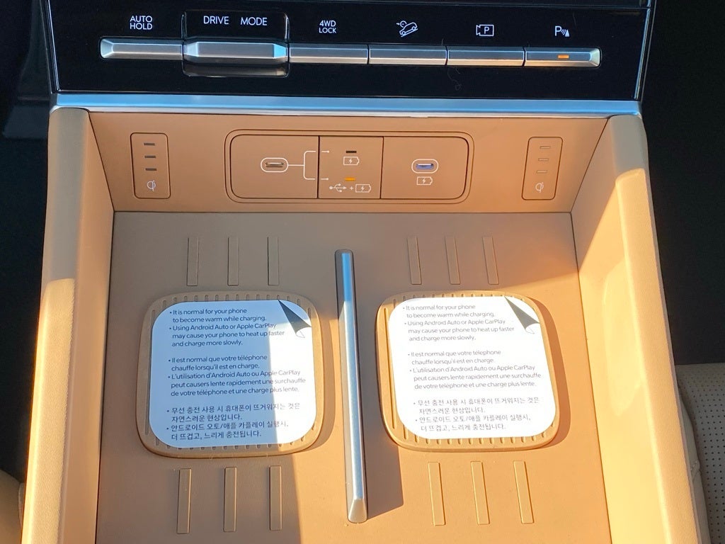 2026 Hyundai SANTA FE HYBRID Calligraphy