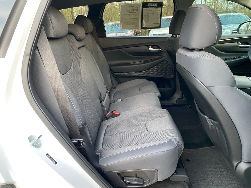 2022 Hyundai SANTA FE SE