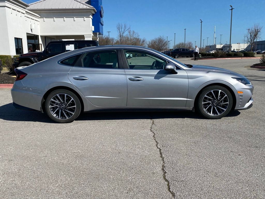 2020 Hyundai SONATA Limited