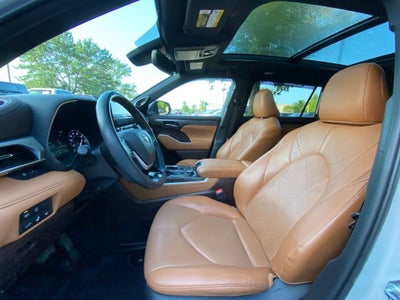 2022 Toyota Highlander Platinum