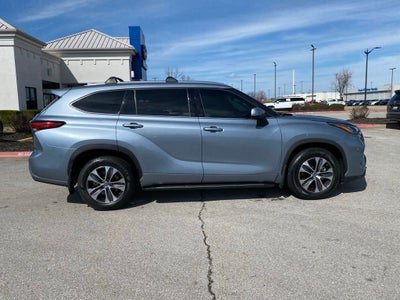 2020 Toyota Highlander XLE AWD