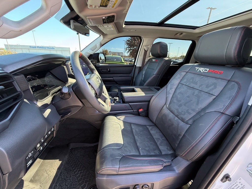 2023 Toyota Tundra Hybrid TRD Pro - 4WD / PANORAMIC SUNROOF
