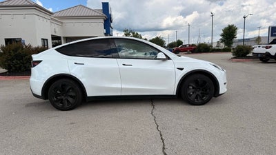 2024 Tesla Model Y Long Range