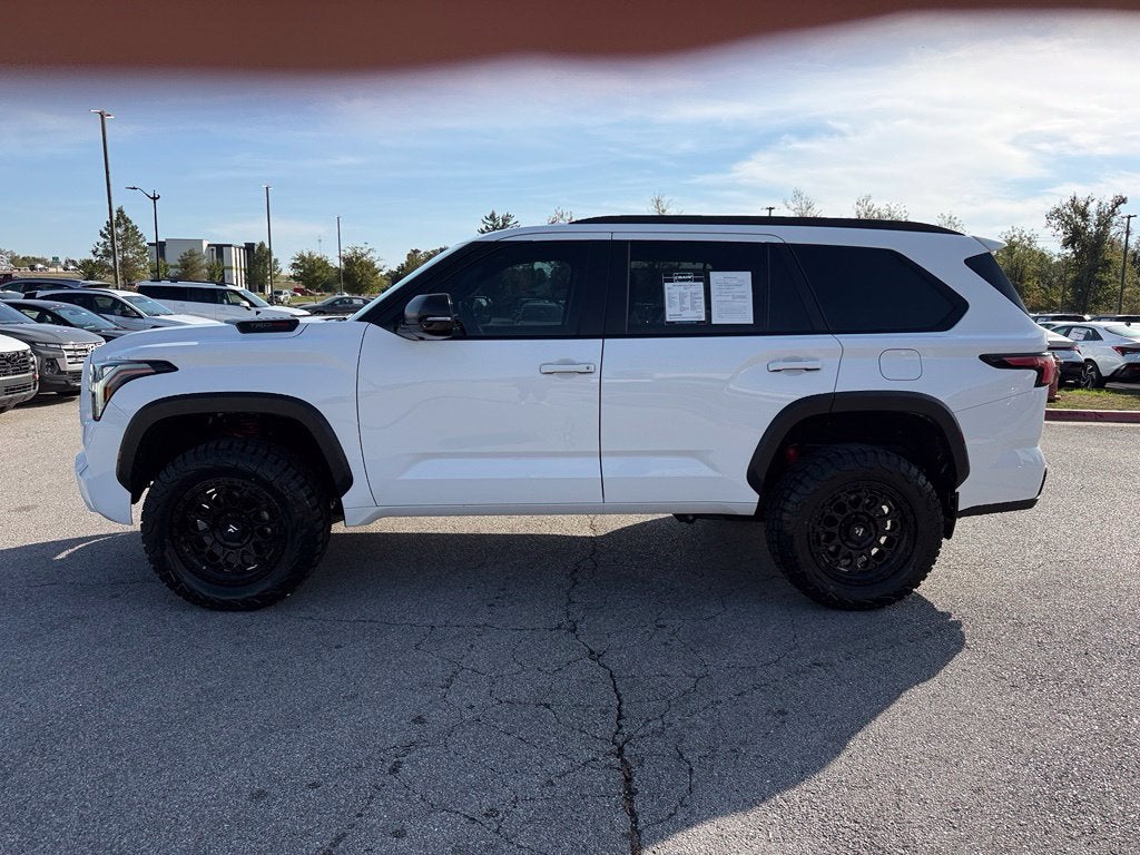 2024 Toyota Sequoia TRD Pro - 4WD / PANORAMIC SUNROOF / CLEAN CARFAX