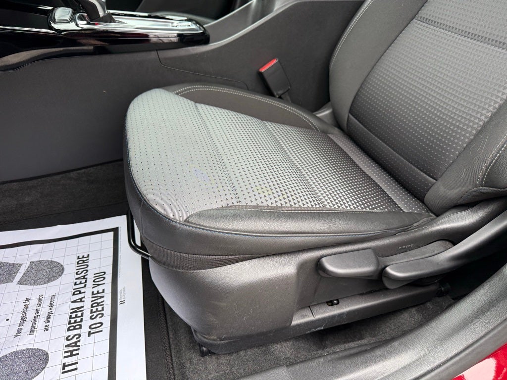 2025 Chevrolet Trax LT ONE OWNER CARFAX