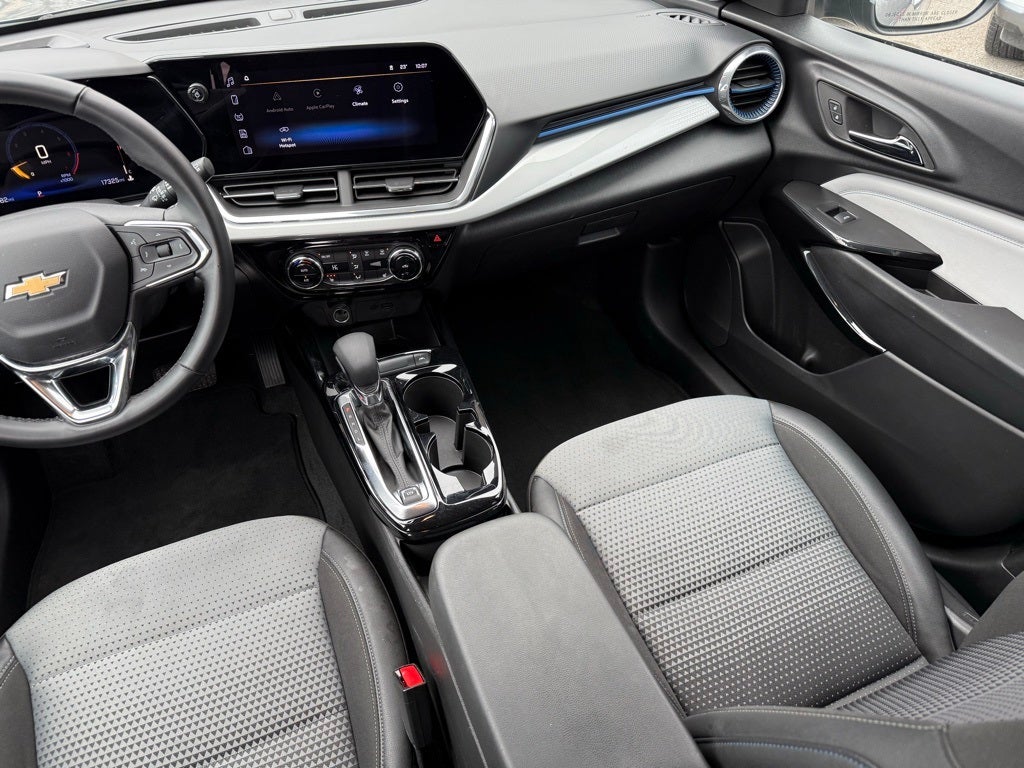 2025 Chevrolet Trax LT CLEAN CARFAX