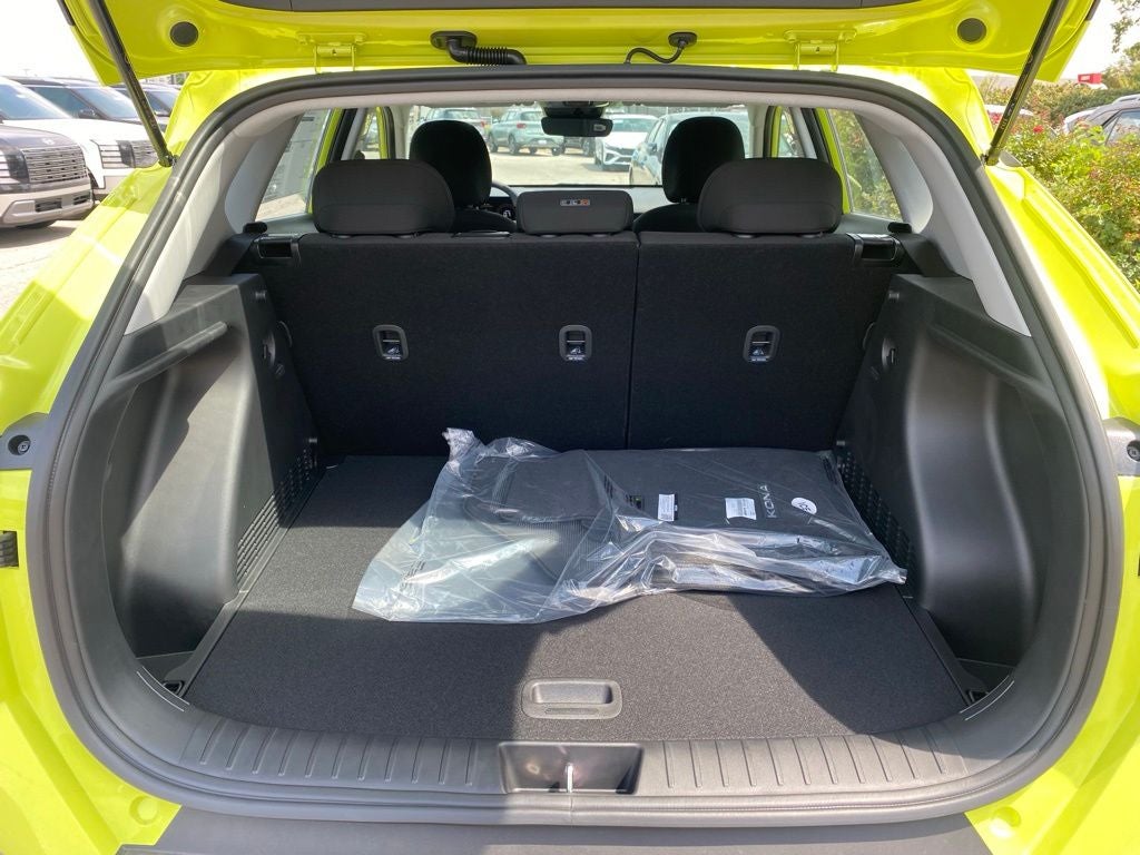 2027 Hyundai KONA SE