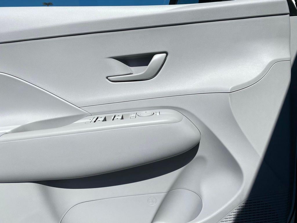 2026 Hyundai KONA SE FWD