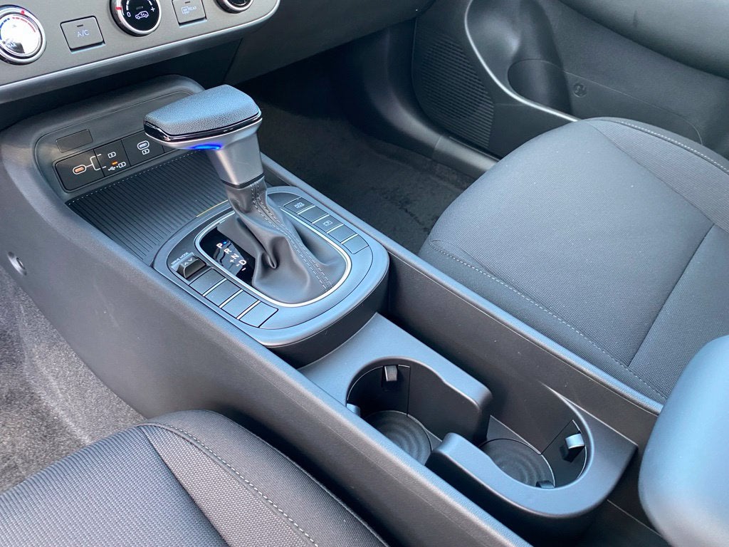 2027 Hyundai KONA SE