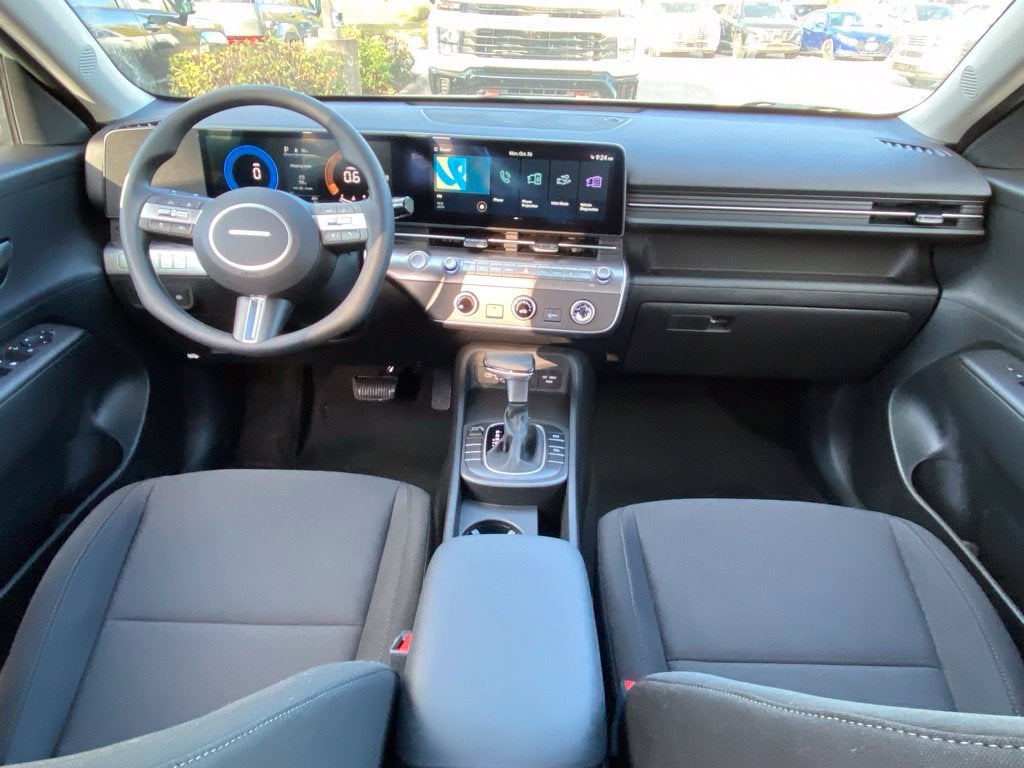 2027 Hyundai KONA SE