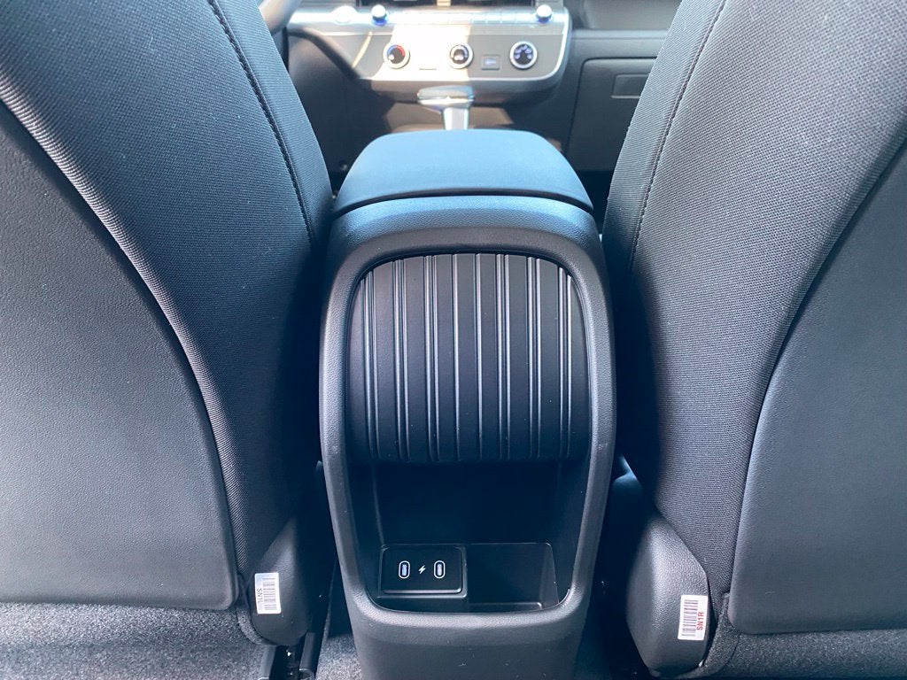 2027 Hyundai KONA SE