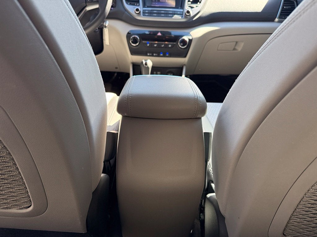 2017 Hyundai TUCSON SE - CLEAN CARFAX / ONE OWNER
