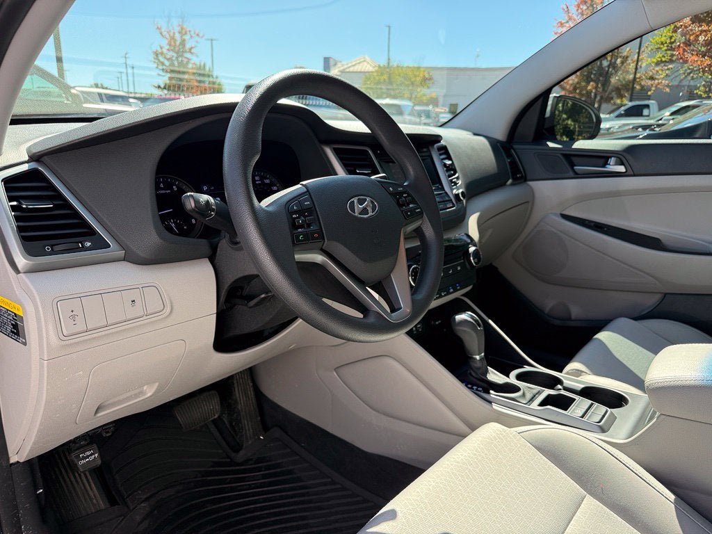2017 Hyundai TUCSON SE - CLEAN CARFAX / ONE OWNER