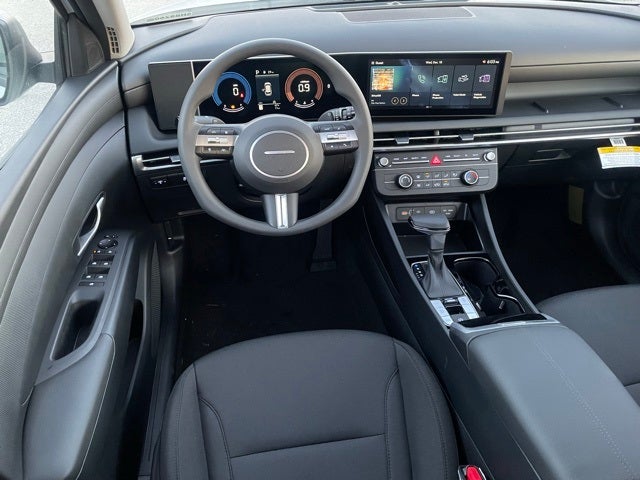 2025 Hyundai TUCSON SE FWD