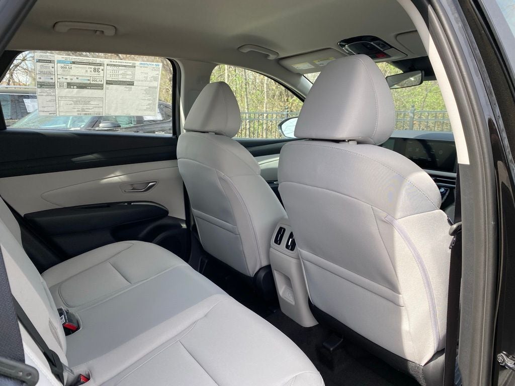 2026 Hyundai TUCSON HYBRID Blue SE