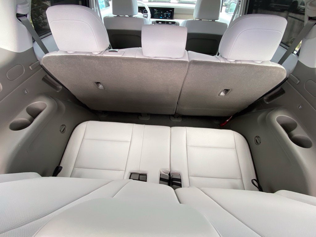 2027 Hyundai PALISADE HYBRID SEL 8 Passenger