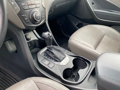 2017 Hyundai SANTA FE SE