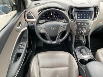 2017 Hyundai SANTA FE SE