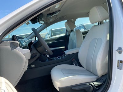 2025 Hyundai SONATA SE