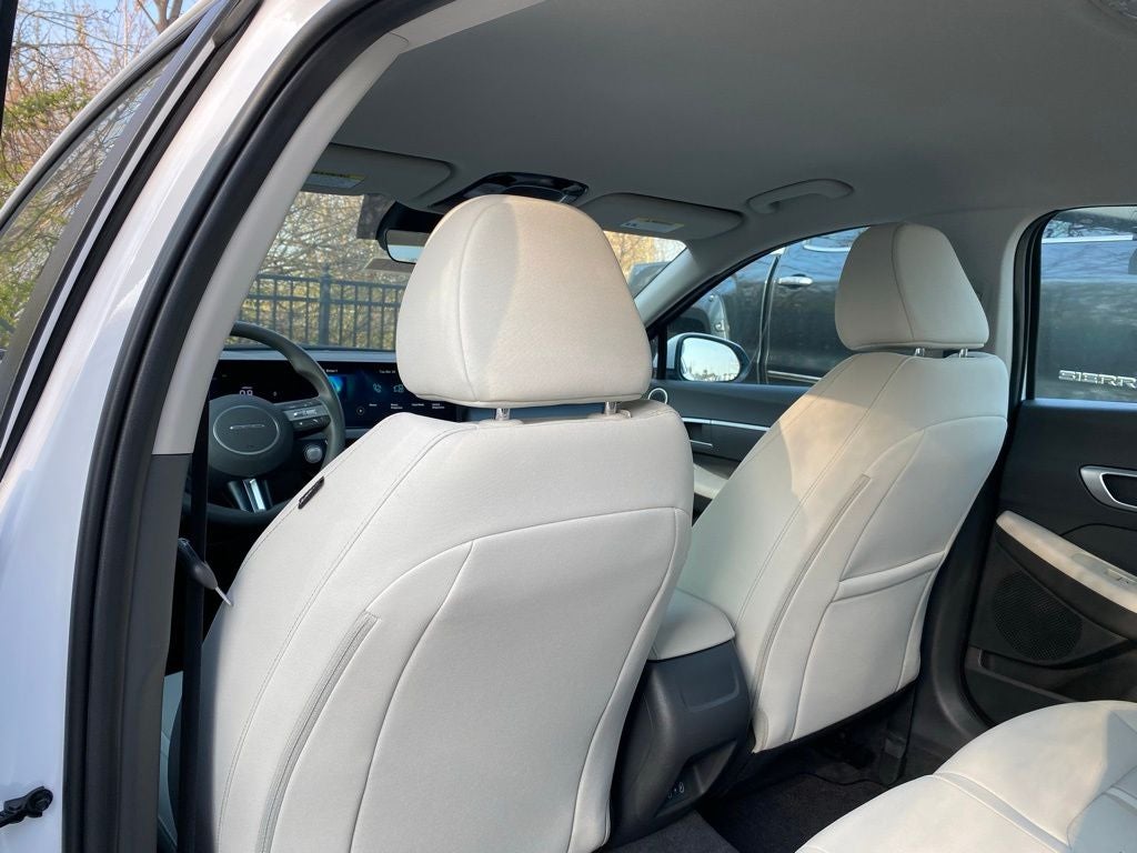 2025 Hyundai SONATA SE