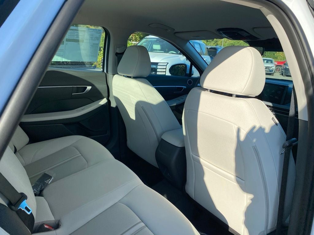 2026 Hyundai SONATA SE