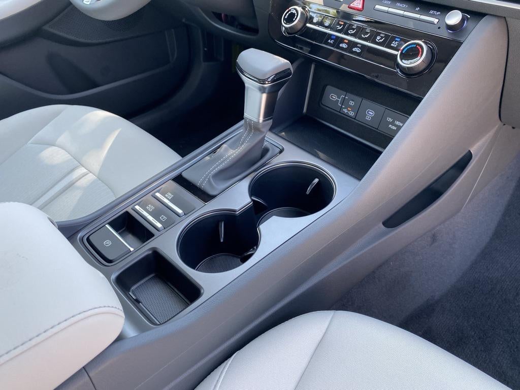 2025 Hyundai SONATA SE