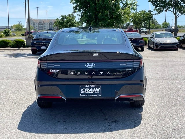 2025 Hyundai SONATA HYBRID SEL