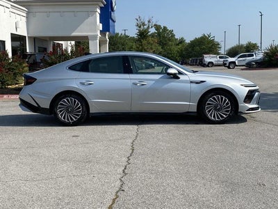 2025 Hyundai SONATA HYBRID Limited