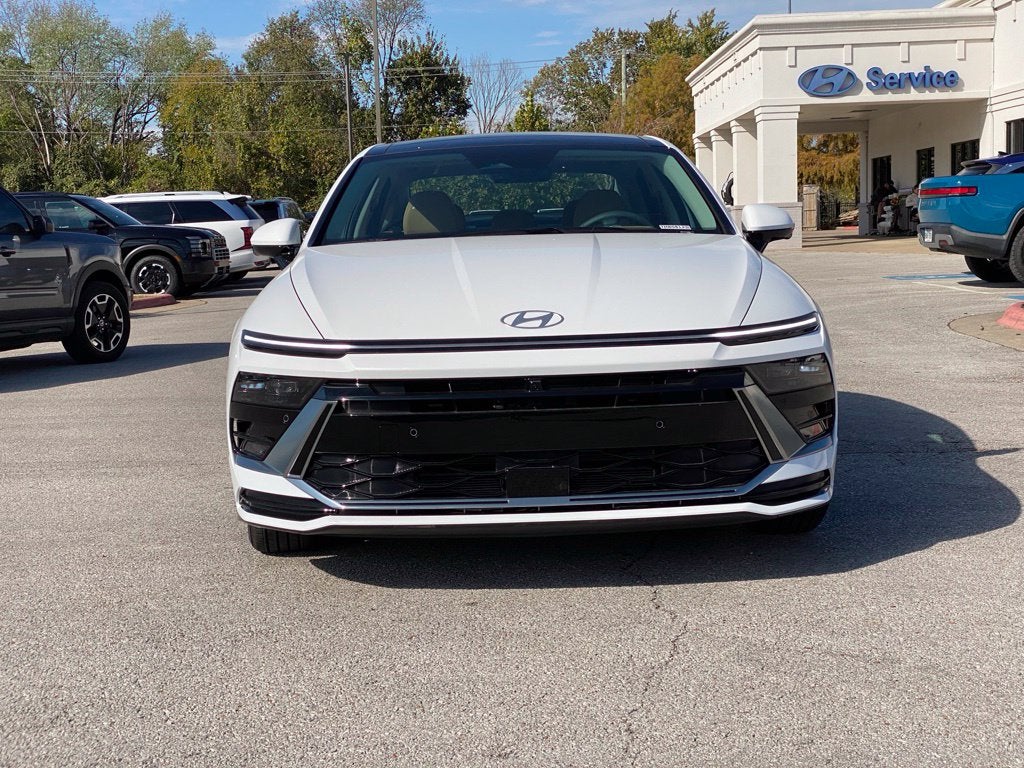 2027 Hyundai SONATA HYBRID Limited