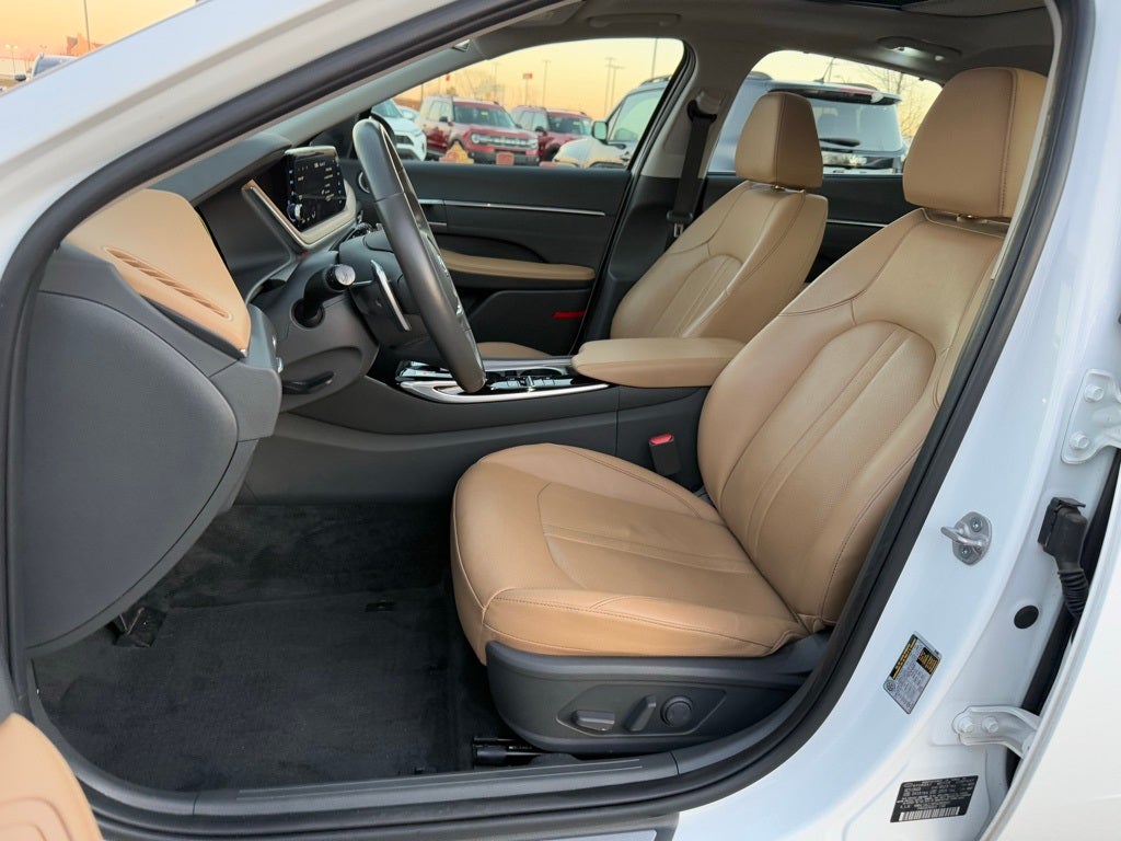 2023 Hyundai SONATA HYBRID Limited