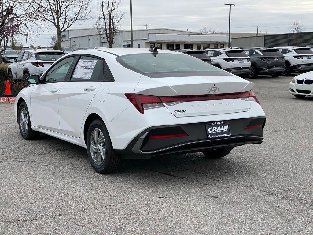 2026 Hyundai ELANTRA SE