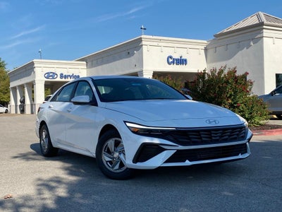 2026 Hyundai ELANTRA SE